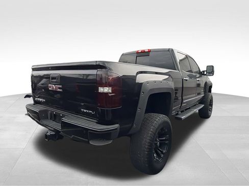Used 2017 GMC Sierra 2500 Denali w/ Duramax Plus Package image 2