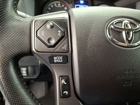 Certified 2021 Toyota Tacoma TRD Off-Road image 17