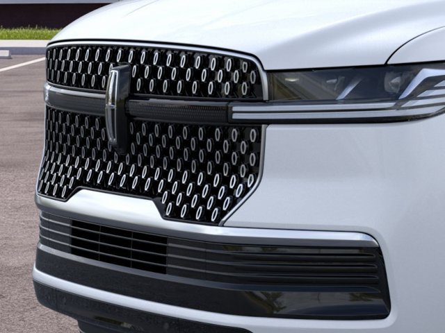 New 2026 Lincoln Navigator Reserve AWD/4WD image 17