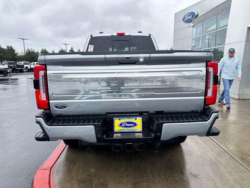 Used 2024 Ford F350 Limited w/ FX4 Off-Road Package image 3