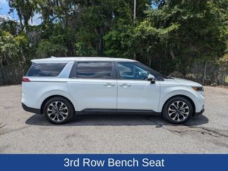 Used 2024 Kia Carnival EX FWD video 3