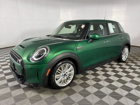 Used 2023 MINI Cooper S image 4