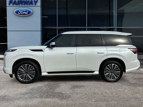 Used 2025 INFINITI QX80 Sensory image 7