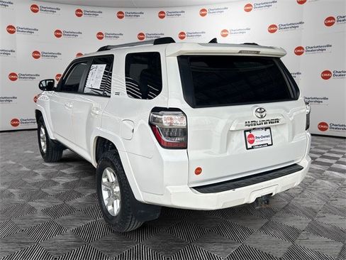 Used 2019 Toyota 4Runner SR5 image 3