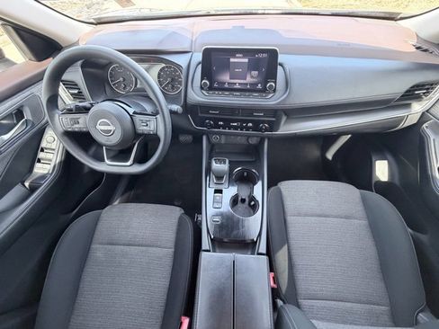 Used 2023 Nissan Rogue SV image 20