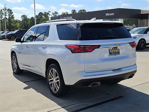 Used 2023 Chevrolet Traverse High Country w/ LPO, Floor Liner Package image 12