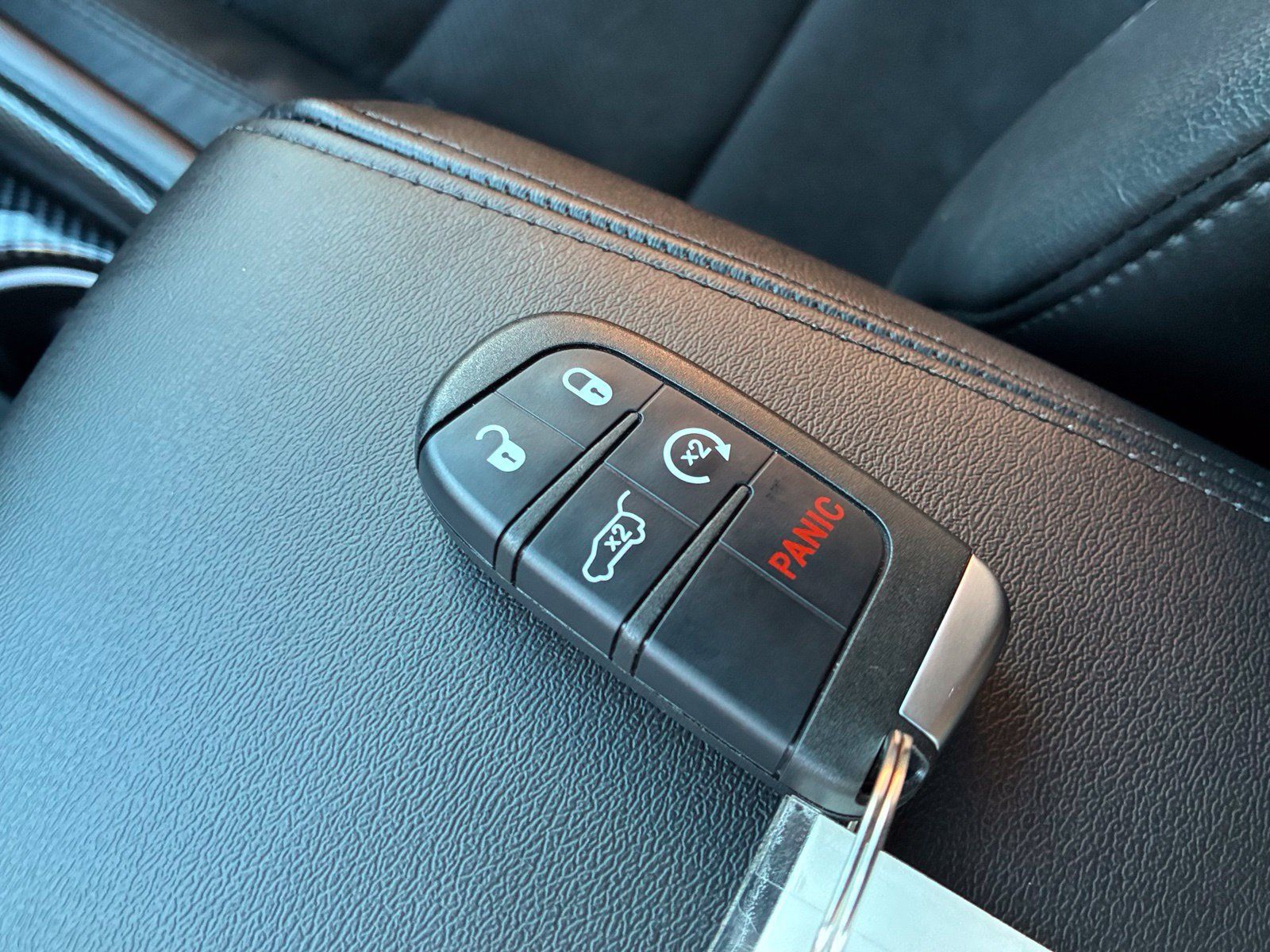 Used 2022 Dodge Durango GT AWD/4WD image 28