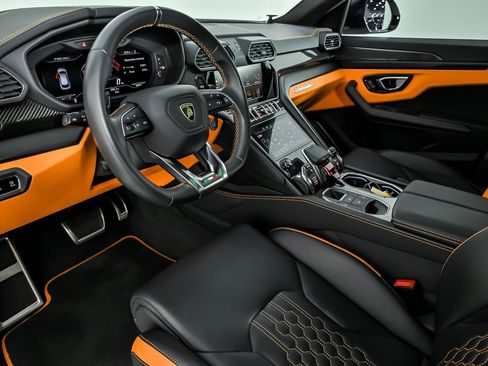 Used 2023 Lamborghini Urus S AWD/4WD image 21