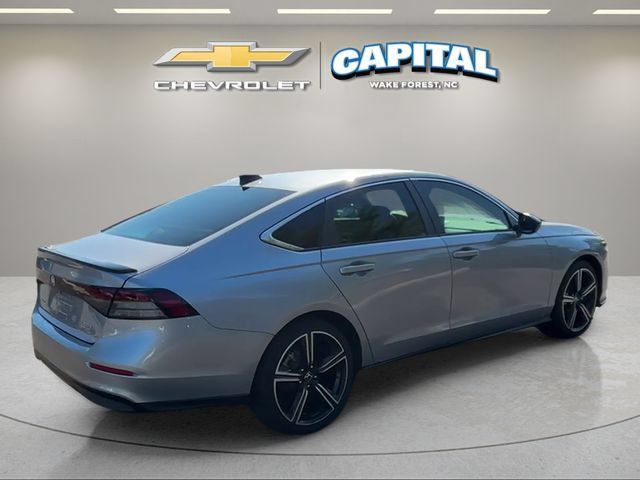 Used 2023 Honda Accord Sport image 6