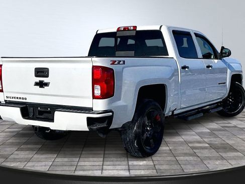 Used 2018 Chevrolet Silverado 1500 LTZ Z71 w/ Redline Edition AWD/4WD image 2