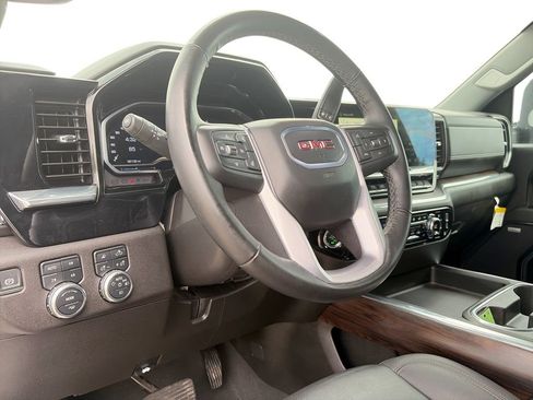 Certified 2025 GMC Sierra 2500 SLT w/ SLT Convenience Package AWD/4WD image 10
