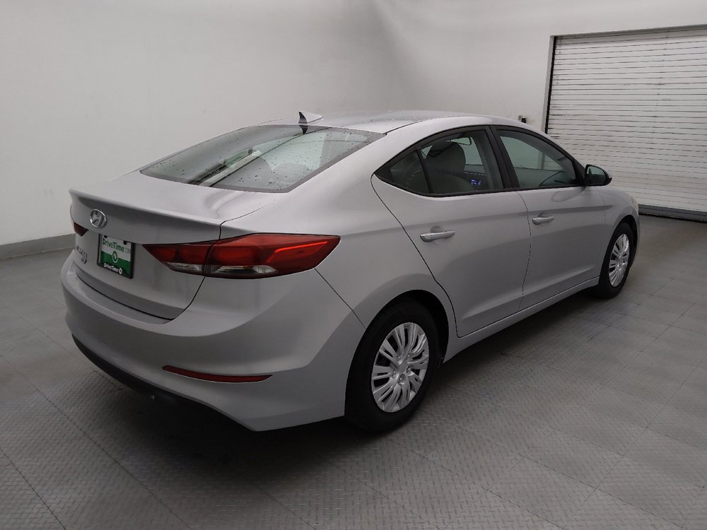 Used 2017 Hyundai Elantra SE FWD image 9