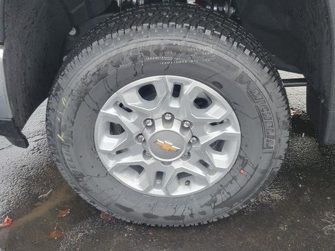 New 2026 Chevrolet Silverado 2500 LT image 5