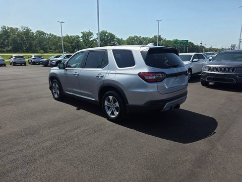 Certified 2025 Honda Pilot EX-L image 5