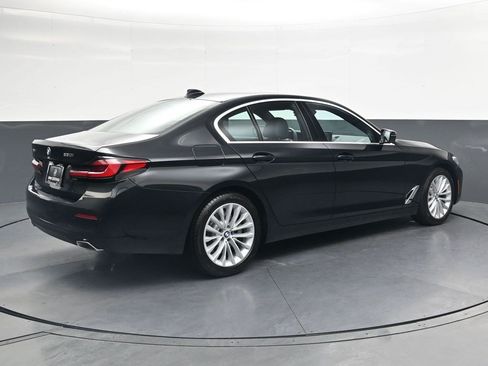 Used 2023 BMW 530i xDrive w/ Premium Package AWD/4WD image 4