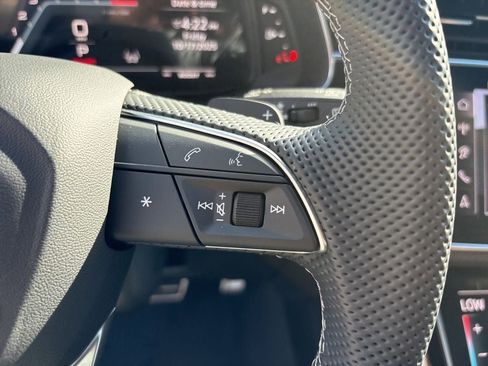 New 2026 Audi SQ7 Premium Plus image 22
