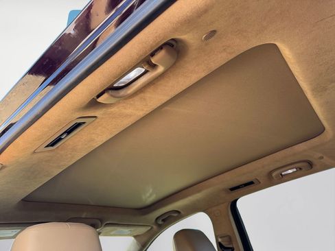 Used 2020 Cadillac XT6 Sport w/ Platinum Package image 17