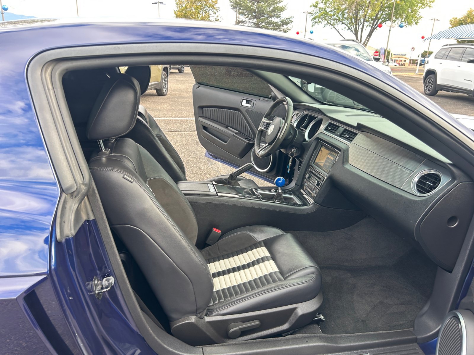 Used 2012 Ford Mustang Shelby GT500 w/ Electronics Pkg RWD image 19