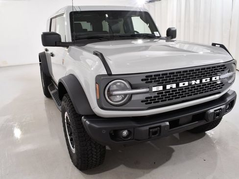 New 2026 Ford Bronco Badlands AWD/4WD image 4