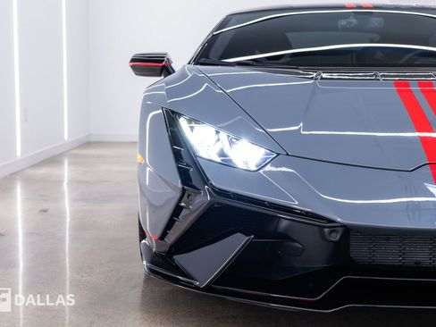 Used 2023 Lamborghini Huracan Tecnica RWD image 21