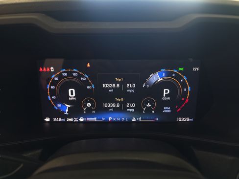 Used 2025 Chevrolet Colorado Trail Boss AWD/4WD image 17