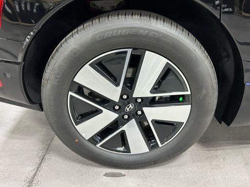 New 2026 Hyundai Ioniq 9 SEL AWD/4WD image 15