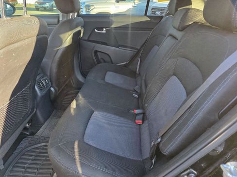 Used 2015 Kia Sportage LX AWD/4WD image 10