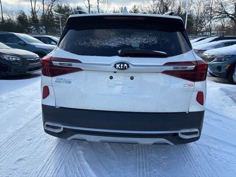 Certified 2021 Kia Seltos SX w/ SX Sunroof Package image 5