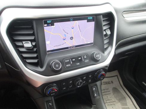 Used 2017 GMC Acadia SLT AWD/4WD image 30