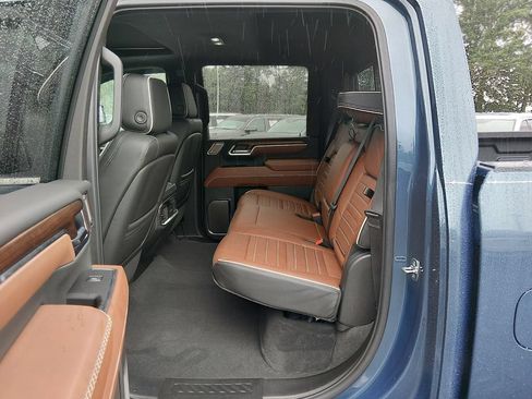 Used 2025 GMC Sierra 2500 Denali Ultimate AWD/4WD image 15