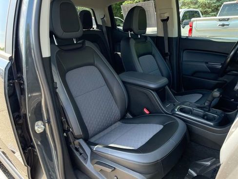 Used 2020 Chevrolet Colorado Z71 AWD/4WD image 26