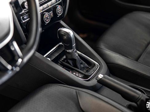 Used 2015 Volkswagen Jetta TDI SEL image 21