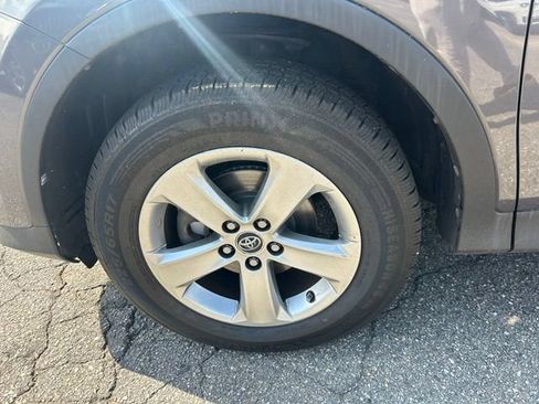 Used 2015 Toyota RAV4 XLE AWD/4WD image 6