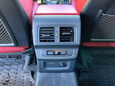 Used 2023 Audi SQ5 Premium Plus w/ Premium Plus Package image 16