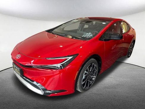 New 2026 Toyota Prius Plug-In Hybrid FWD image 2