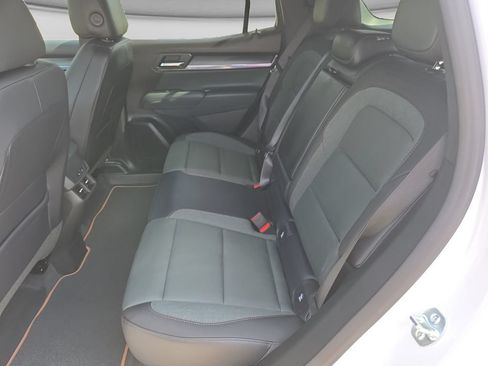 New 2027 GMC Terrain AT4 w/ Convenience Package III AWD/4WD image 36