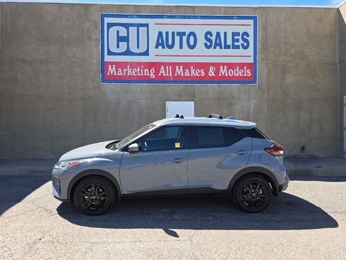 Used 2024 Nissan Kicks SV w/ Exterior Package FWD image 4