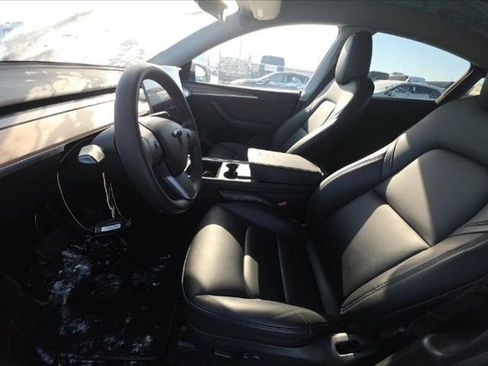 Used 2023 Tesla Model Y Long Range image 6