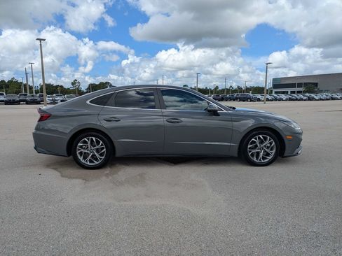 Used 2023 Hyundai Sonata SEL w/ Preferred Accessory Package FWD image 4