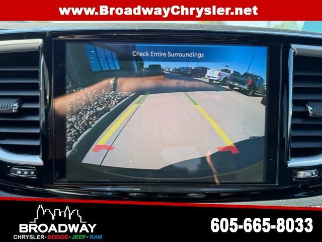 New 2027 Chrysler Pacifica Select FWD image 23