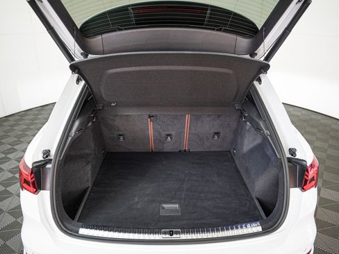 Used 2023 Audi Q3 2.0T Premium Plus w/ Premium Plus Package image 8