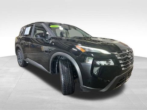 Used 2024 Nissan Rogue SV AWD/4WD image 9