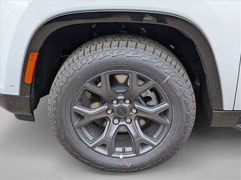 New 2026 Jeep Grand Wagoneer 4WD image 10