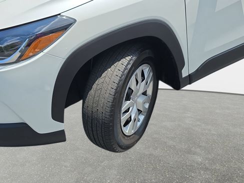 Used 2023 Toyota Corolla Cross L FWD image 30