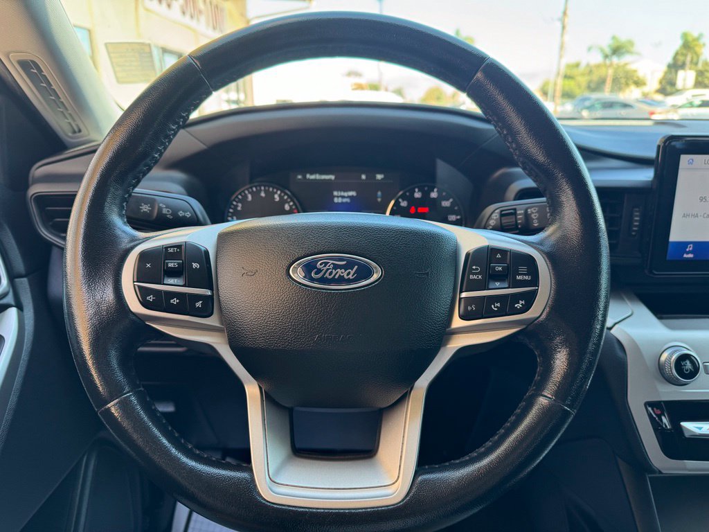 Used 2022 Ford Explorer XLT RWD image 11