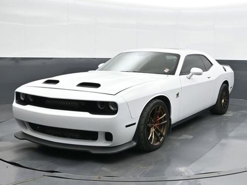 Used 2021 Dodge Challenger R/T Scat Pack RWD image 8