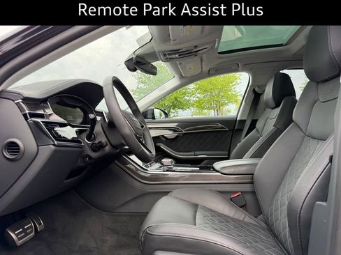 Used 2023 Audi S8 w/ S8 Comfort Plus Package AWD/4WD image 18