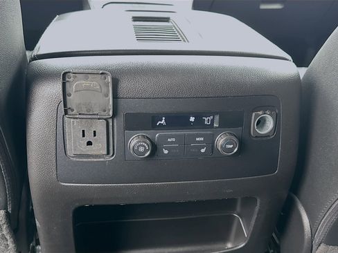 Used 2019 Chevrolet Tahoe Premier w/ RST 6.2L Performance Edition image 17