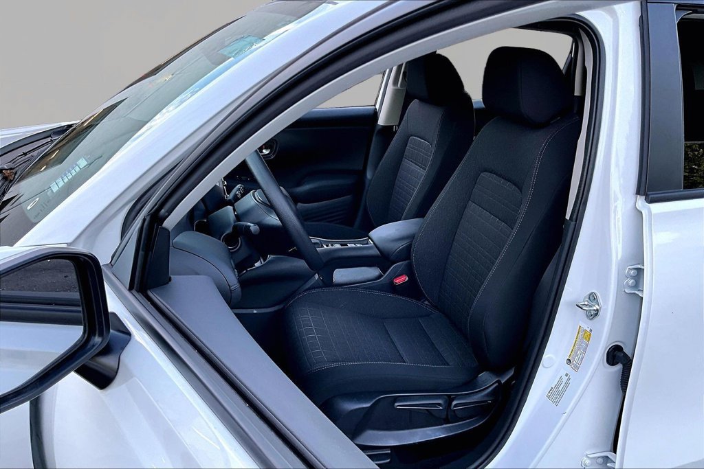 Certified 2026 Honda HR-V LX image 15