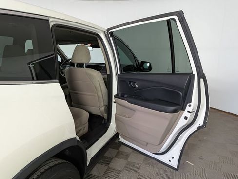 Used 2019 Honda Pilot EX image 34